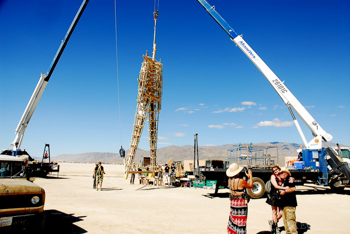 BURNING MAN 2007 - NEON DAYS (MAN I)