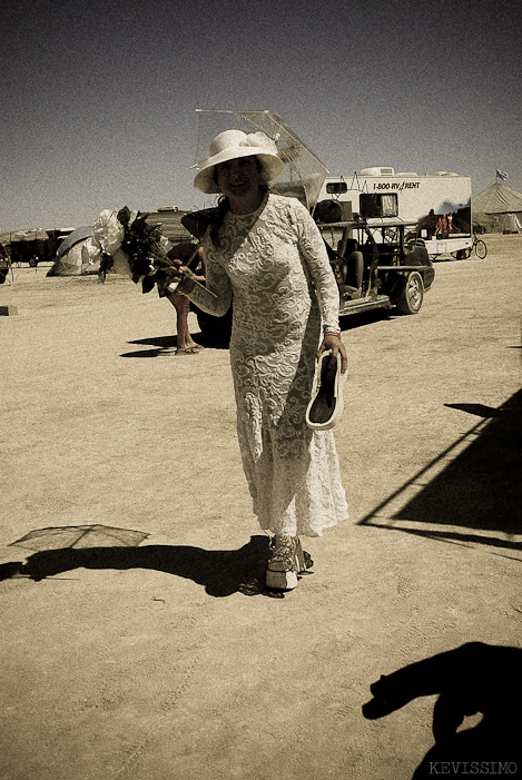 BURNING MAN 2007 - TUESDAY (AND BEGINNING OF THE REBUILD)