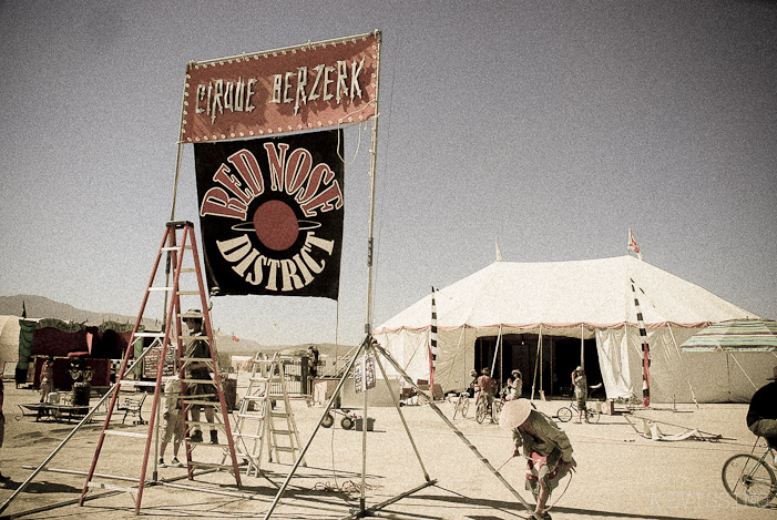 BURNING MAN 2007 - TUESDAY (AND BEGINNING OF THE REBUILD)