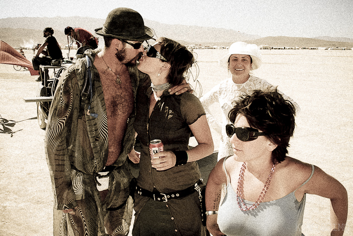 BURNING MAN 2007 - TUESDAY (AND BEGINNING OF THE REBUILD)