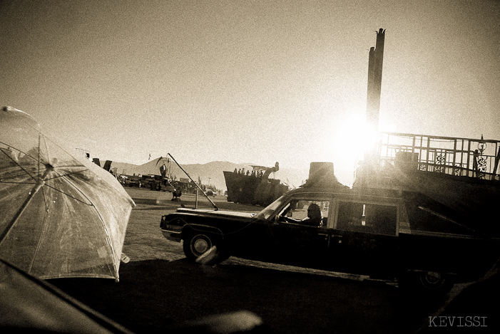 BURNING MAN 2007 - TUESDAY (AND BEGINNING OF THE REBUILD)