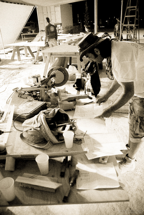 BURNING MAN 2007 - TUESDAY (AND BEGINNING OF THE REBUILD)