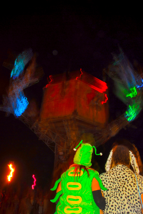 BURNING MAN 2007 - TUESDAY (AND BEGINNING OF THE REBUILD)