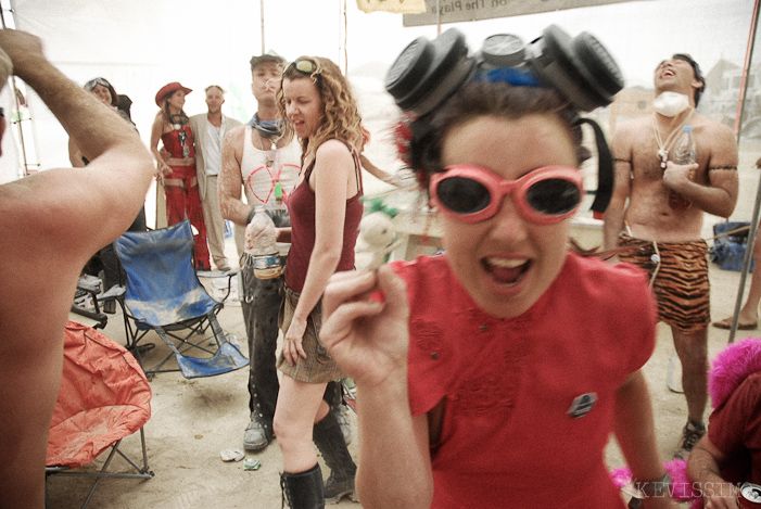 BURNING MAN 2007 - FRIDAY (AND DOUBLE RAINBOWS)