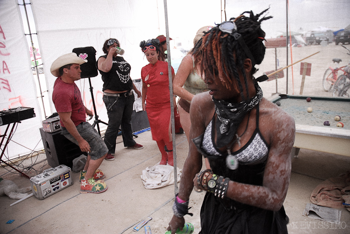 BURNING MAN 2007 - FRIDAY (AND DOUBLE RAINBOWS)