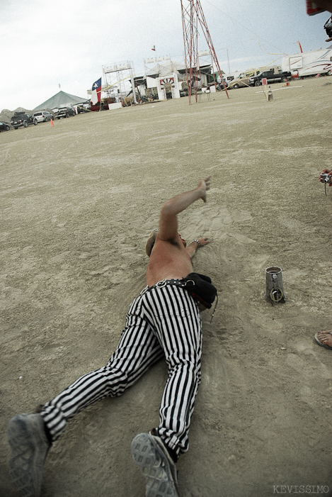 BURNING MAN 2007 - FRIDAY (AND DOUBLE RAINBOWS)