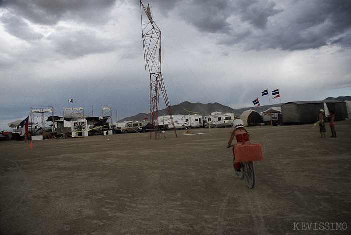 BURNING MAN 2007 - FRIDAY (AND DOUBLE RAINBOWS)