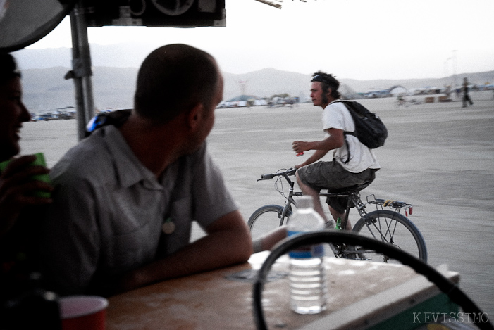 BURNING MAN 2007 - FRIDAY (AND DOUBLE RAINBOWS)